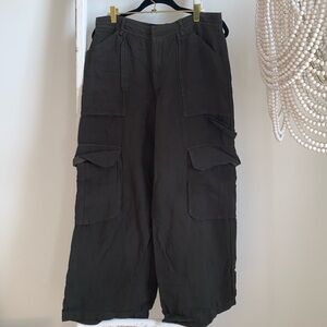Zara Cargo Pants MEDIUM
